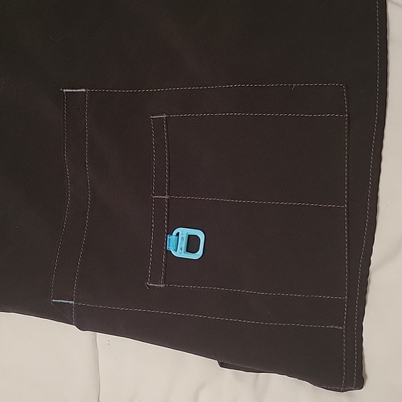 Carhartt Force short sleeve scrub top - Picture 4 of 5